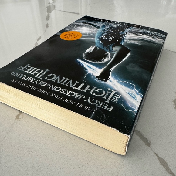 Percy Jackson book #1 - Picture 2 of 4